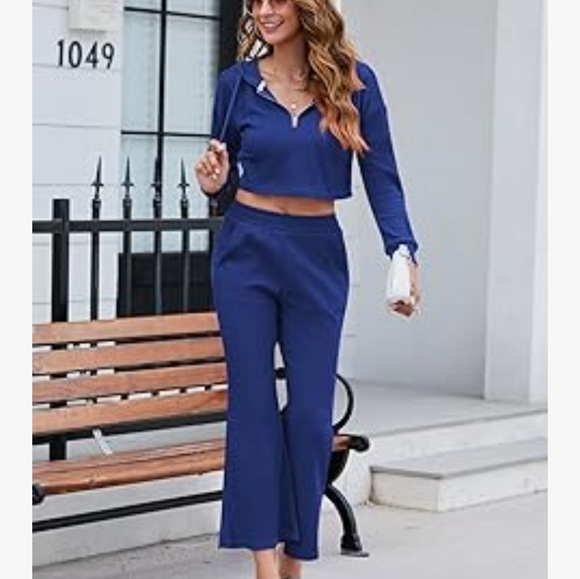 Fixmatti Women 2 Piece Outfits 1/4 Zipper Hoodie Crop Top Matching Flared Pants - Picture 4 of 8